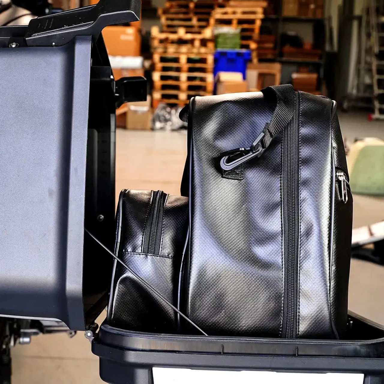 Set of four internal bags URBAN, for Moto Guzzi V85TT - Image 3