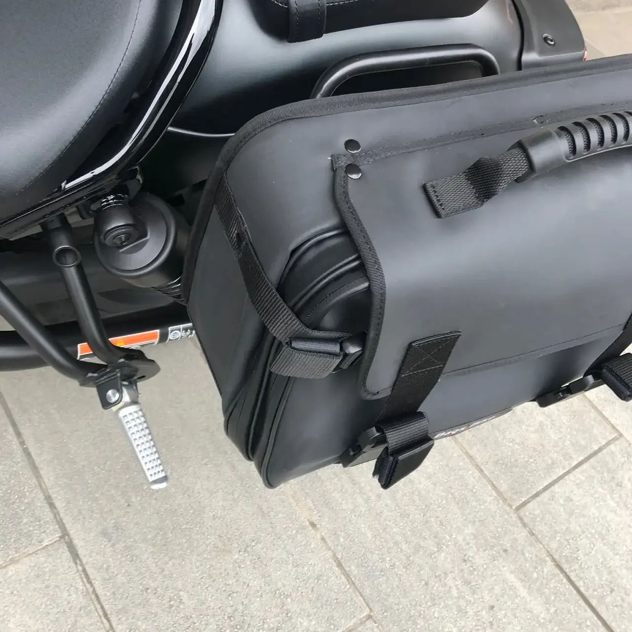 Panniers for Honda Rebel 500, pair of ADVENTUR side bags - Image 3