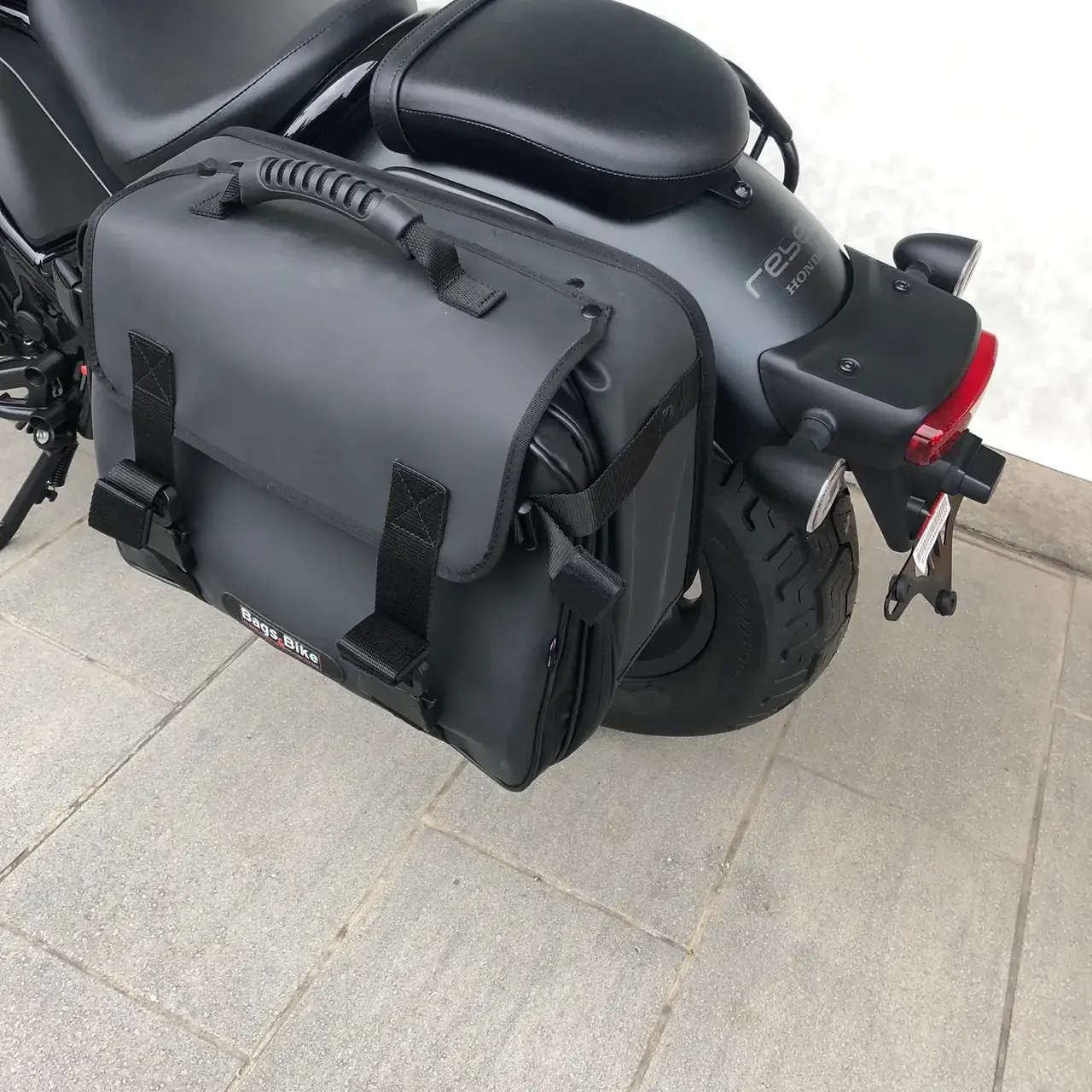 Panniers for Honda Rebel 500, pair of ADVENTUR side bags - Image 4