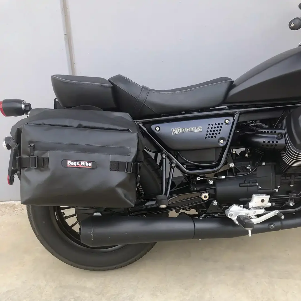 Borse laterali per Moto Guzzi Bobber, coppia di borse CERVINO - immagine 2