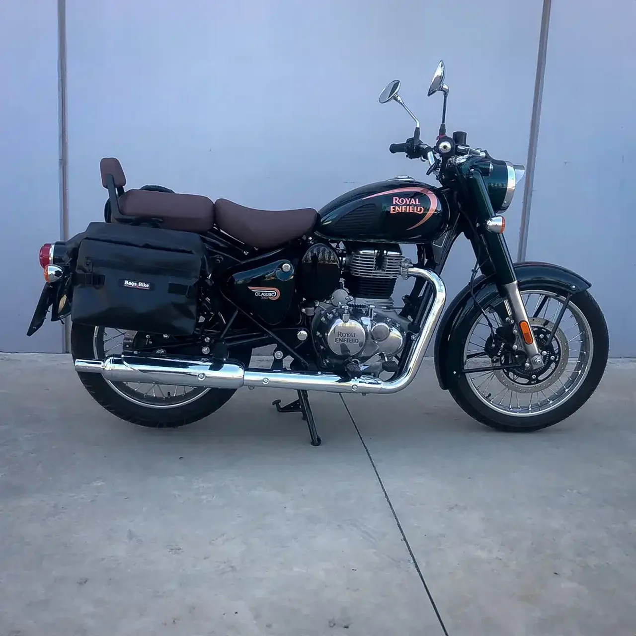 Panniers for Royal Enfield Classic 350, pair of CERVINO side bags - Image 4