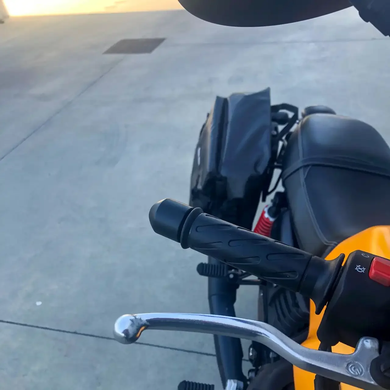 Panniers for Moto Guzzi V7 III, pair of CERVINO side bags - Image 5