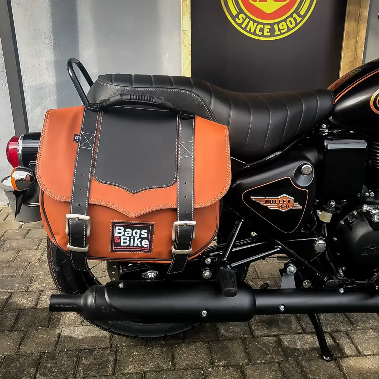 Borse laterali per Royal Enfield Bullet 350, coppia di borse CLASSIC in Cuoio e Nera - immagine 3