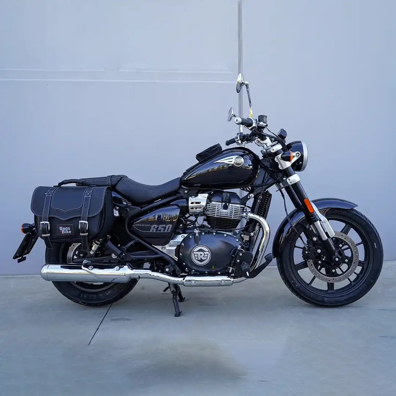 Borse laterali per Royal Enfield Super Meteor 650, coppia di borse CLASSIC in Nera