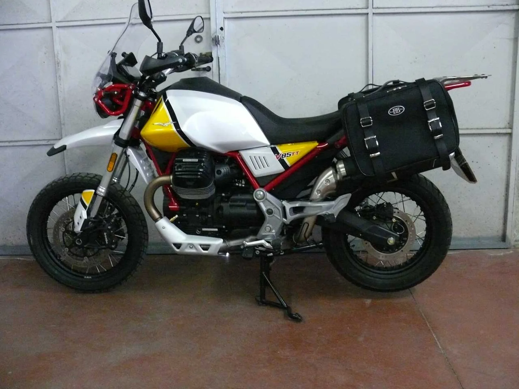 Panniers for Moto Guzzi V85TT, pair of CONTAINER side bags