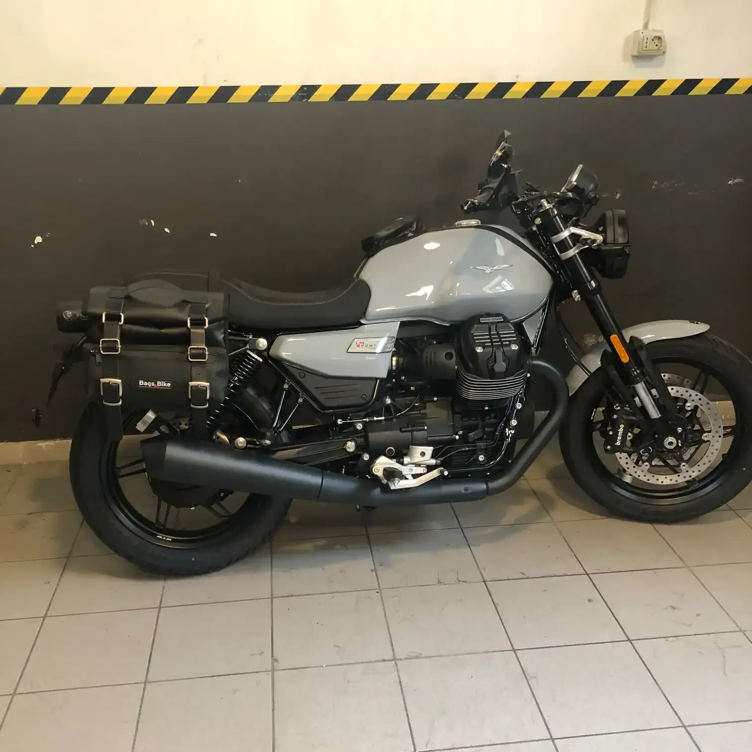 Borse laterali per Moto Guzzi V7 Sport, coppia di borse CAMION in Cuoio - immagine 3