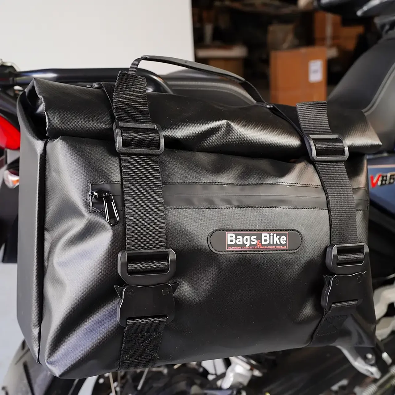 Panniers for Moto Guzzi V85TT, pair of DOLOMITI side bags - Image 3