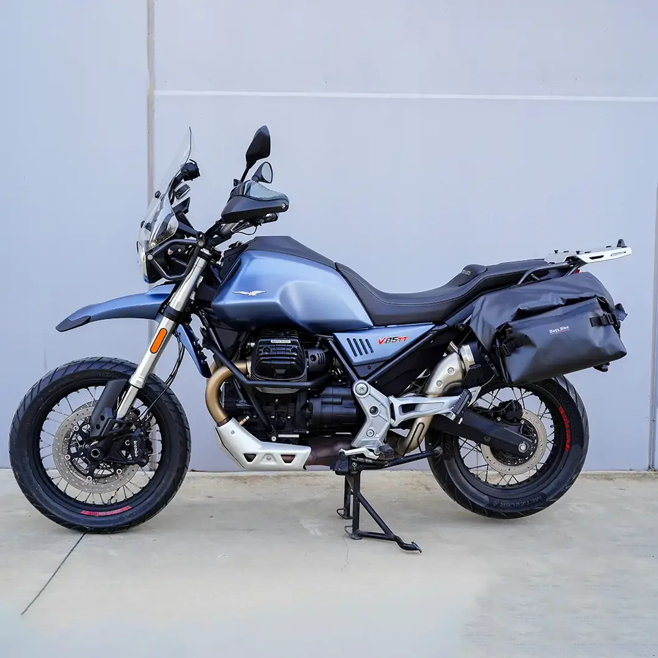 Panniers for Moto Guzzi V85TT, pair of EVEREST side bags - Image 2