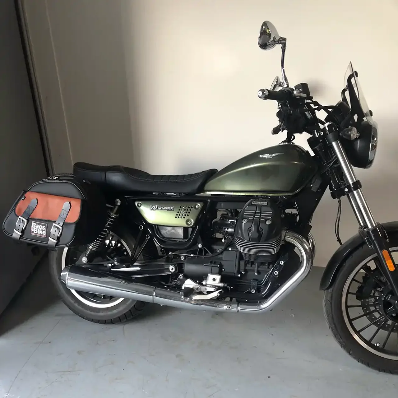 Borse laterali per Moto Guzzi Roamer, coppia di borse EXPLORER in Nera e Cuoio - immagine 3