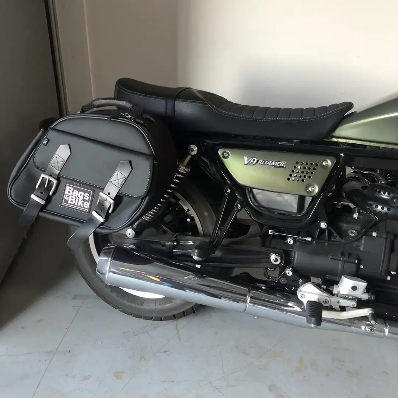 Borse laterali per Moto Guzzi Roamer, coppia di borse EXPLORER in Nera - immagine 3