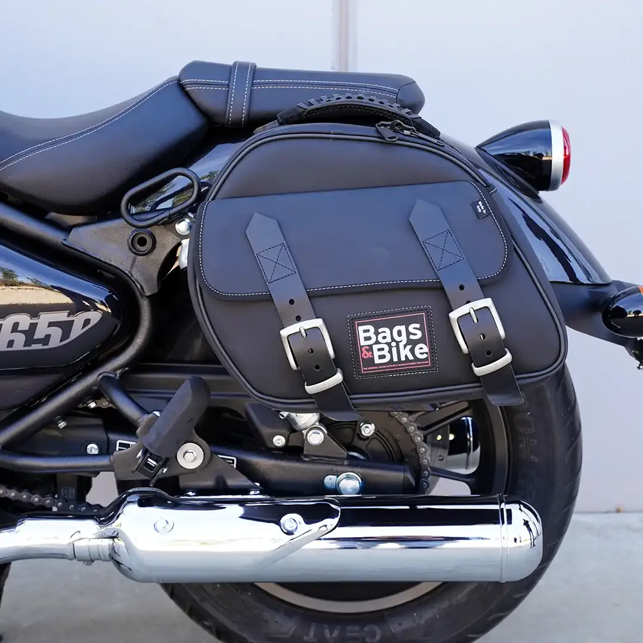 Panniers for Royal Enfield Super Meteor 650, pair of EXPLORER in Black side bags - Image 2