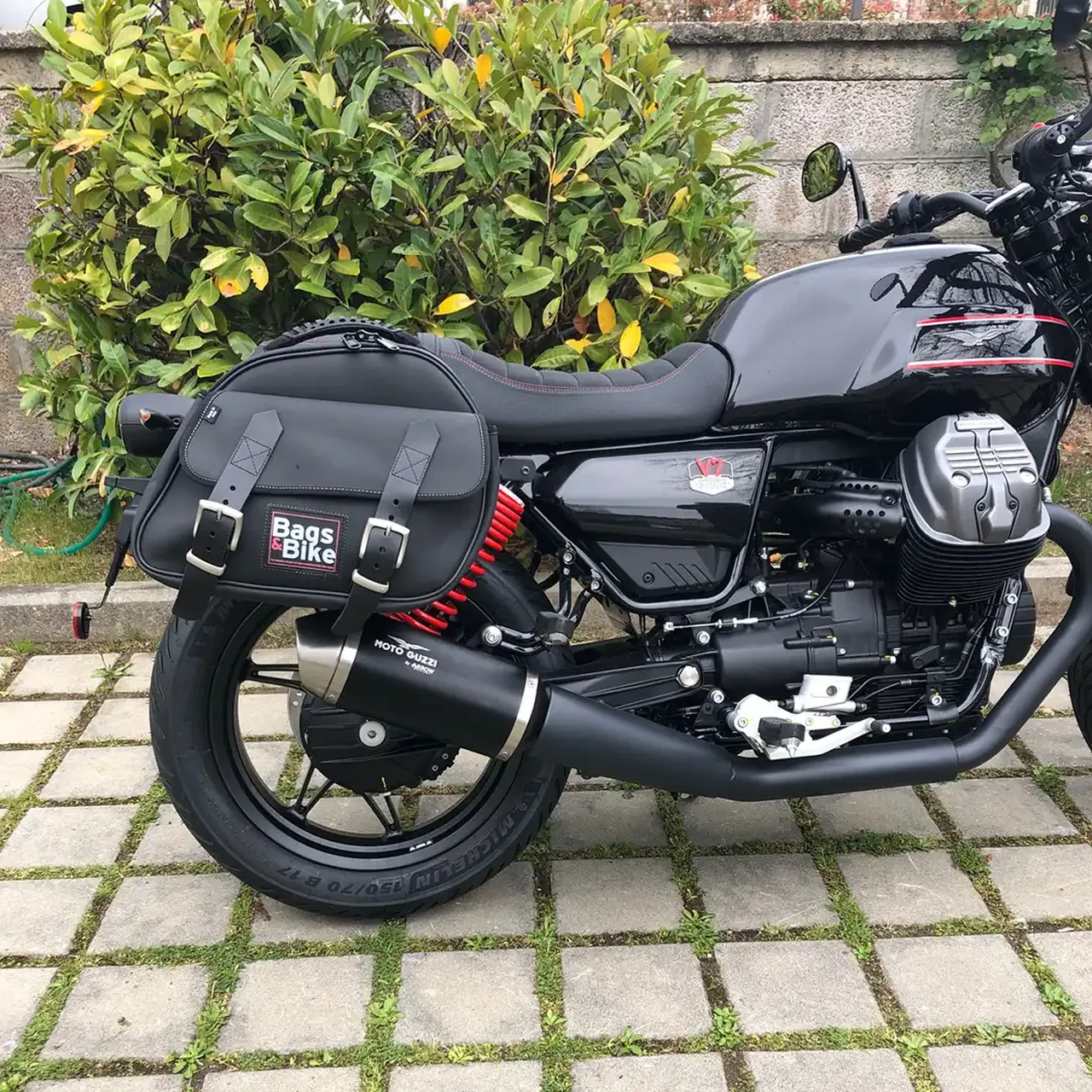 Borse laterali per Moto Guzzi V7 Special Edition, coppia di borse EXPLORER in Nera