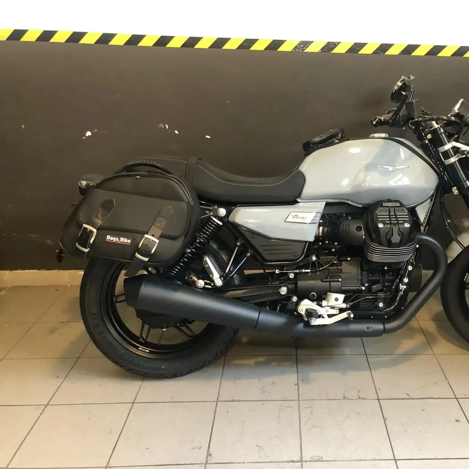 Panniers for Moto Guzzi V7 Sport, pair of EXPLORER side bags - Image 3