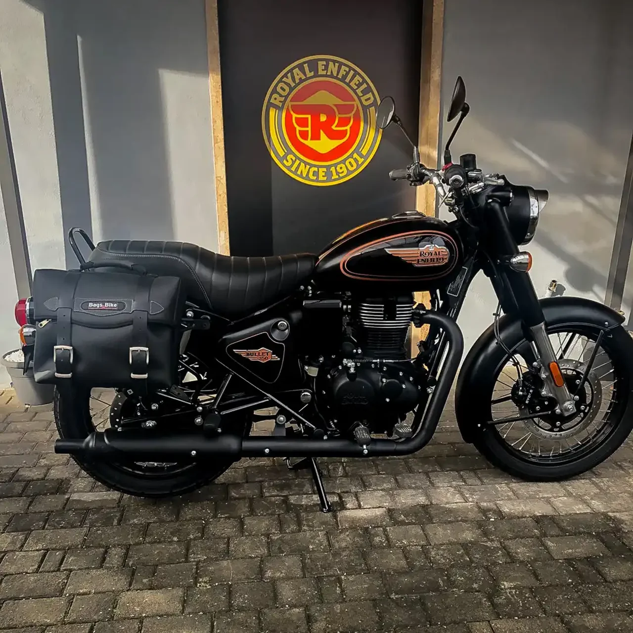 Borse laterali per Royal Enfield Bullet 350, coppia di borse MATRIX - immagine 4