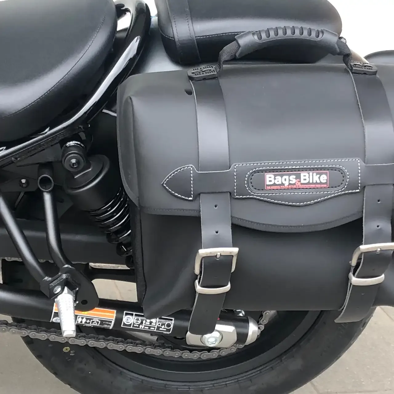 Panniers for Honda Rebel 500, pair of MATRIX side bags - Image 4