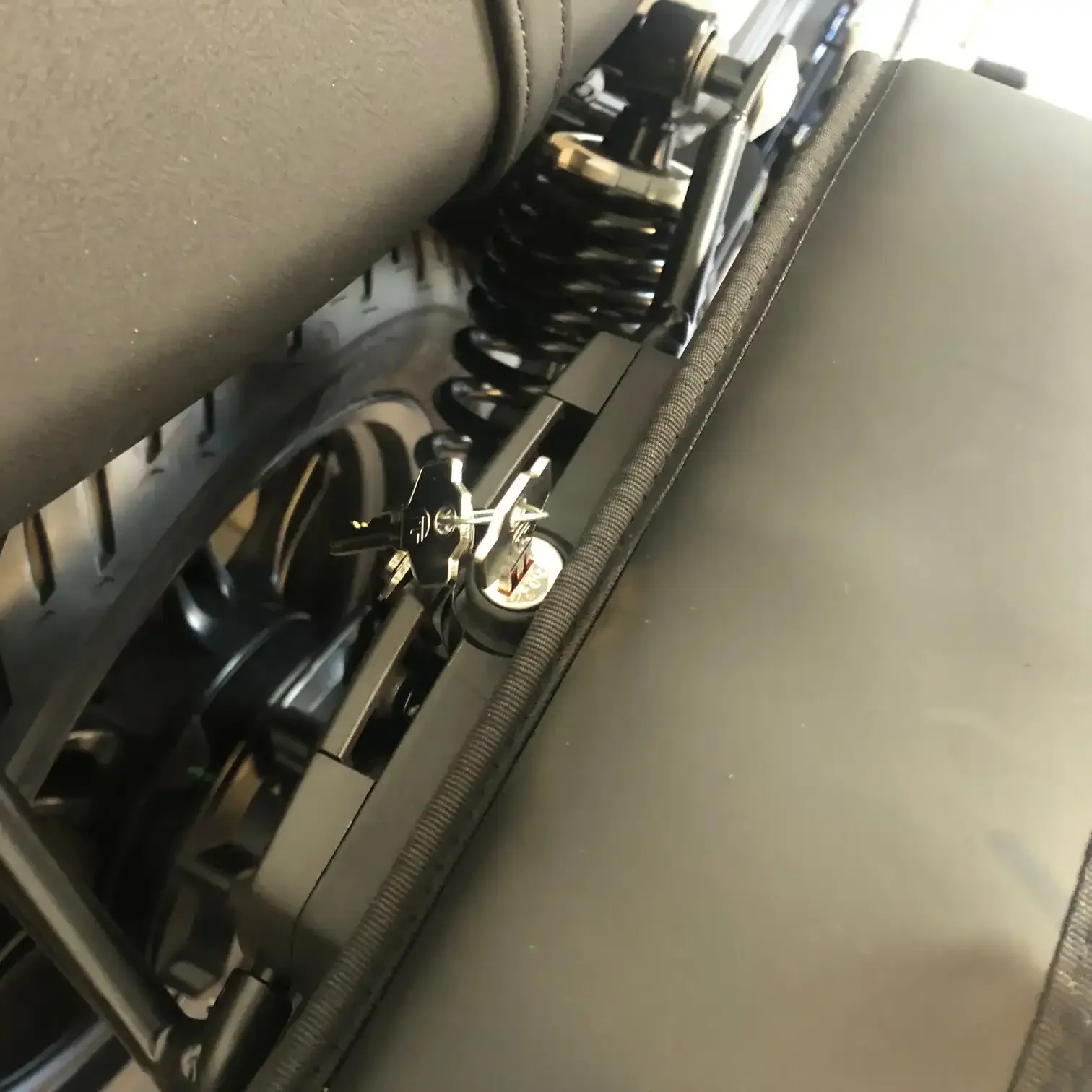 Panniers for Moto Guzzi V7 Sport, pair of NEW PERFECT side bags - Image 4