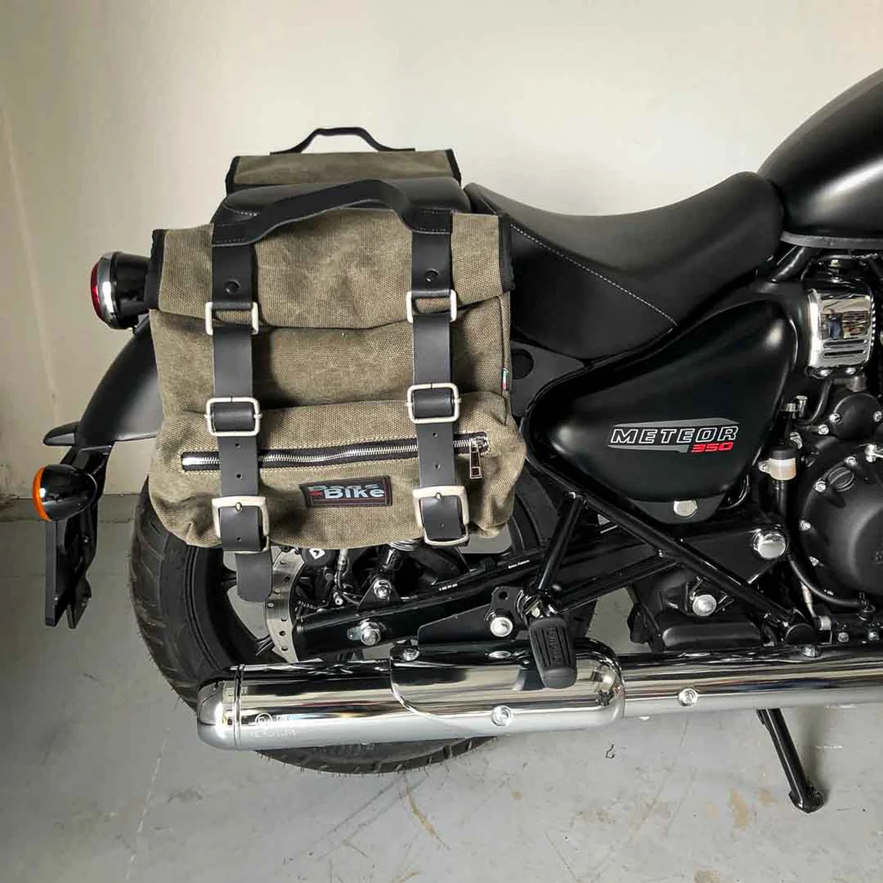 Panniers for Royal Enfield Meteor 350, pair of SAHARA in Green side bags - Image 3