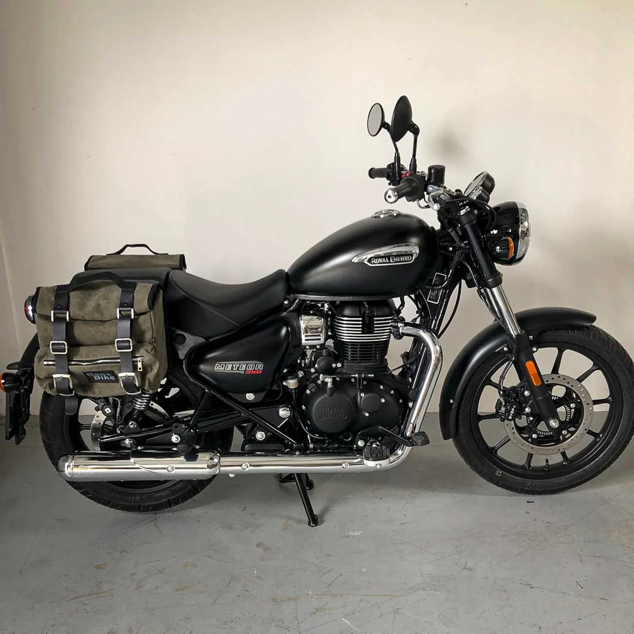 Panniers for Royal Enfield Meteor 350, pair of SAHARA in Green side bags - Image 4