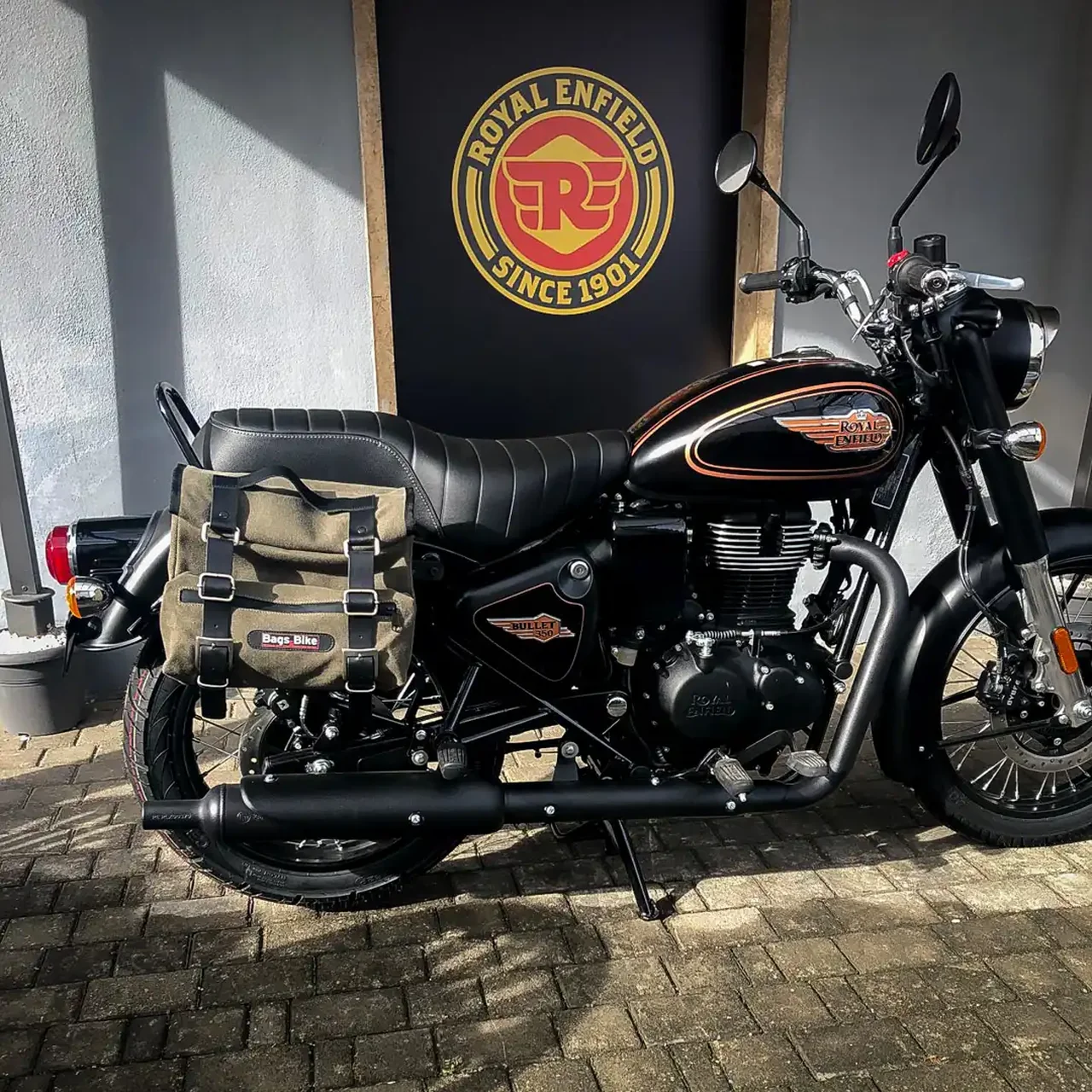 Borse laterali per Royal Enfield Bullet 350, coppia di borse SAHARA in Verde - immagine 2