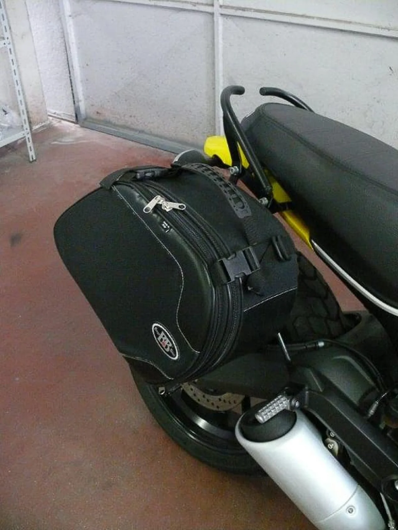 Borse laterali per Ducati Scrambler 800/400, coppia di borse SCRAMBLER - immagine 6