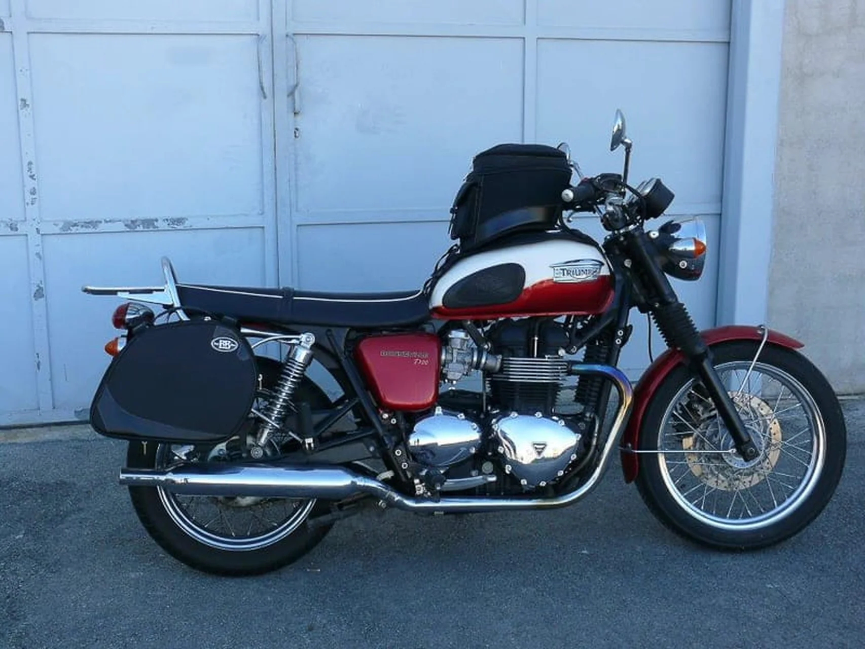 Panniers for Triumph Bonneville, pair of SCRAMBLER side bags - Image 5