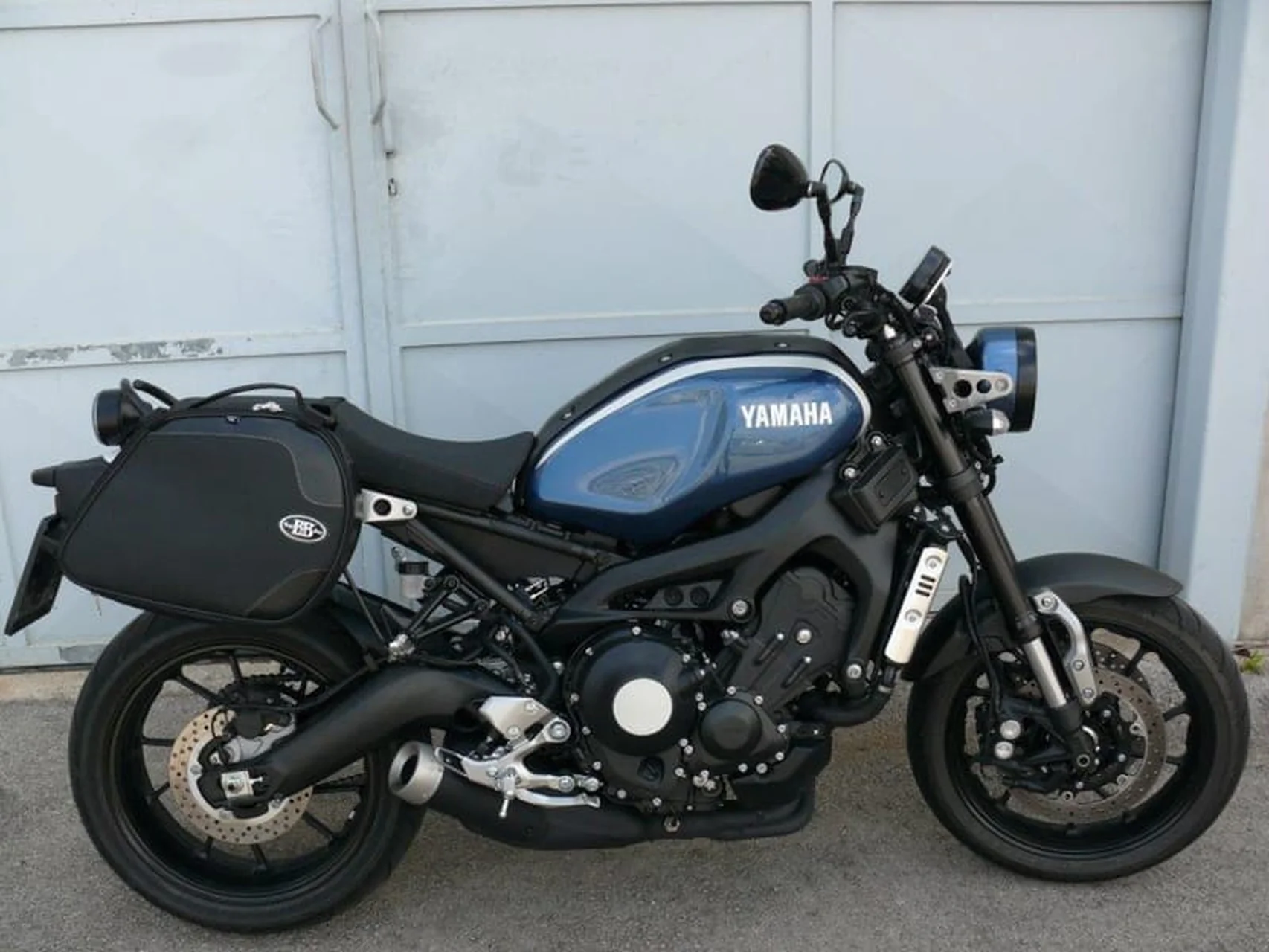 Panniers for Yamaha XSR 900, pair of SCRAMBLER side bags - Image 5