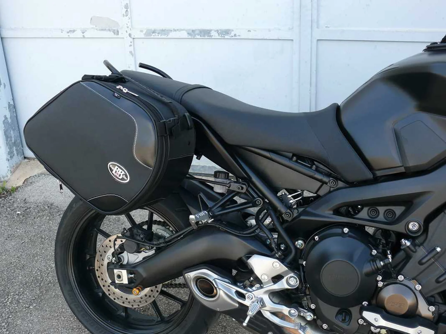 Panniers for Yamaha MT 09 2018, pair of SCRAMBLER side bags - Image 3