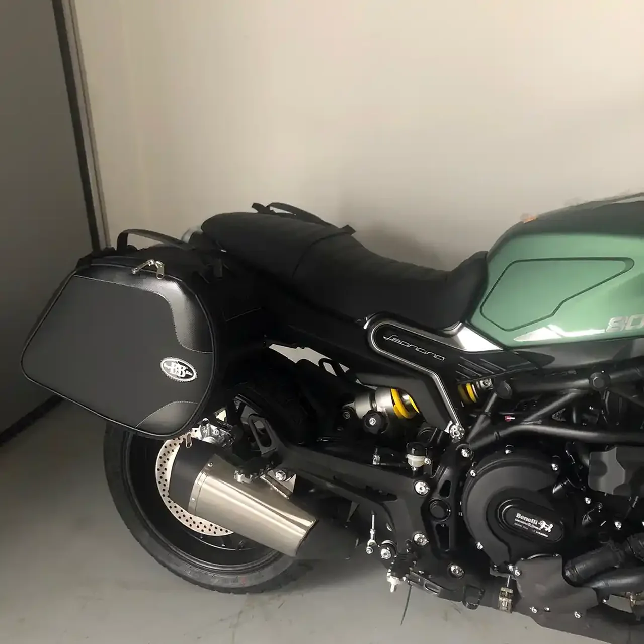 Panniers for Benelli Leoncino 800, pair of SCRAMBLER side bags - Image 2