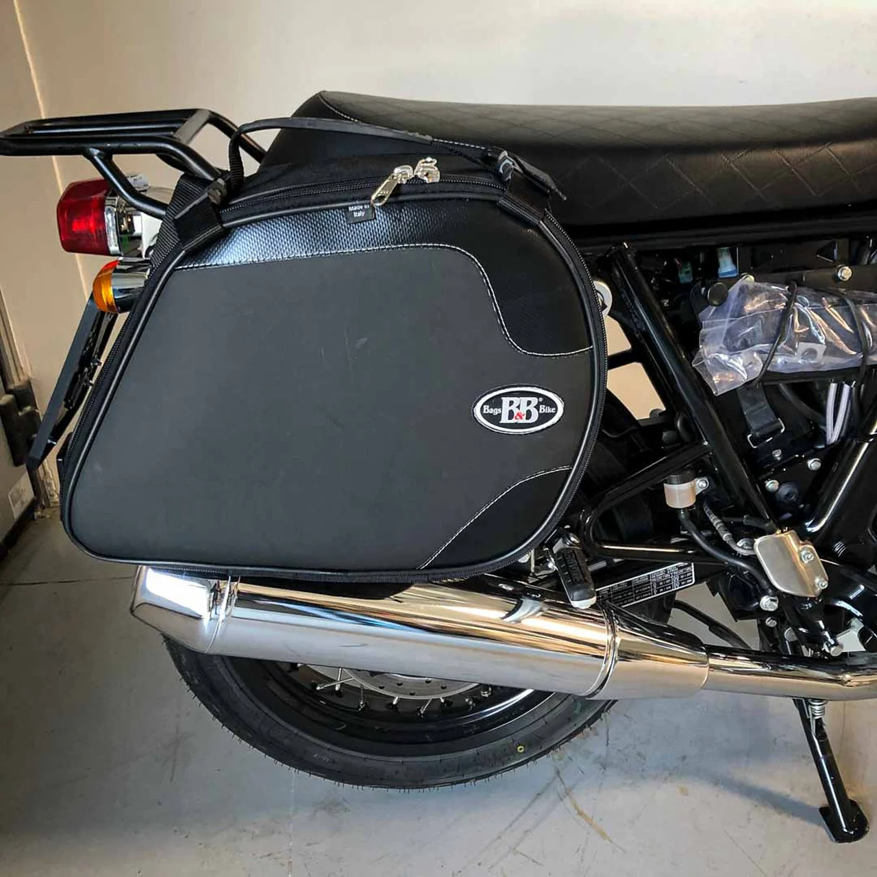 Panniers for Royal Enfield Interceptor Continental, pair of SCRAMBLER side bags - Image 4