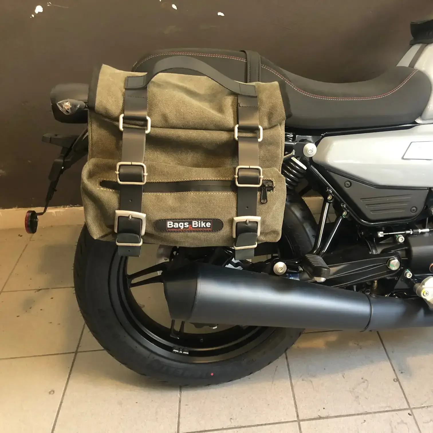 Panniers for Moto Guzzi V7 Sport, pair of SAHARA in Green side bags