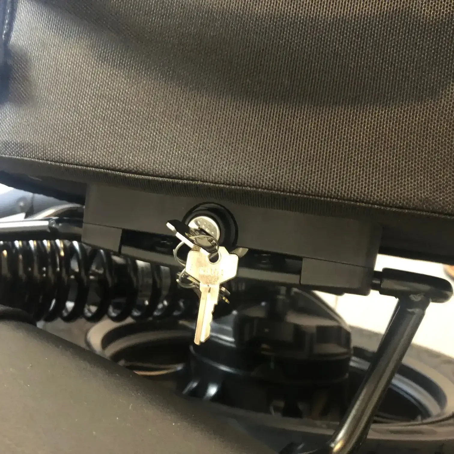 Panniers for Moto Guzzi V7 Sport, pair of SCRAMBLER side bags - Image 3