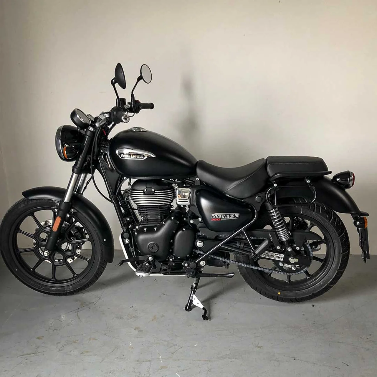 Pair of frames Bags&Bike, for Royal Enfield Meteor 350 - Image 3