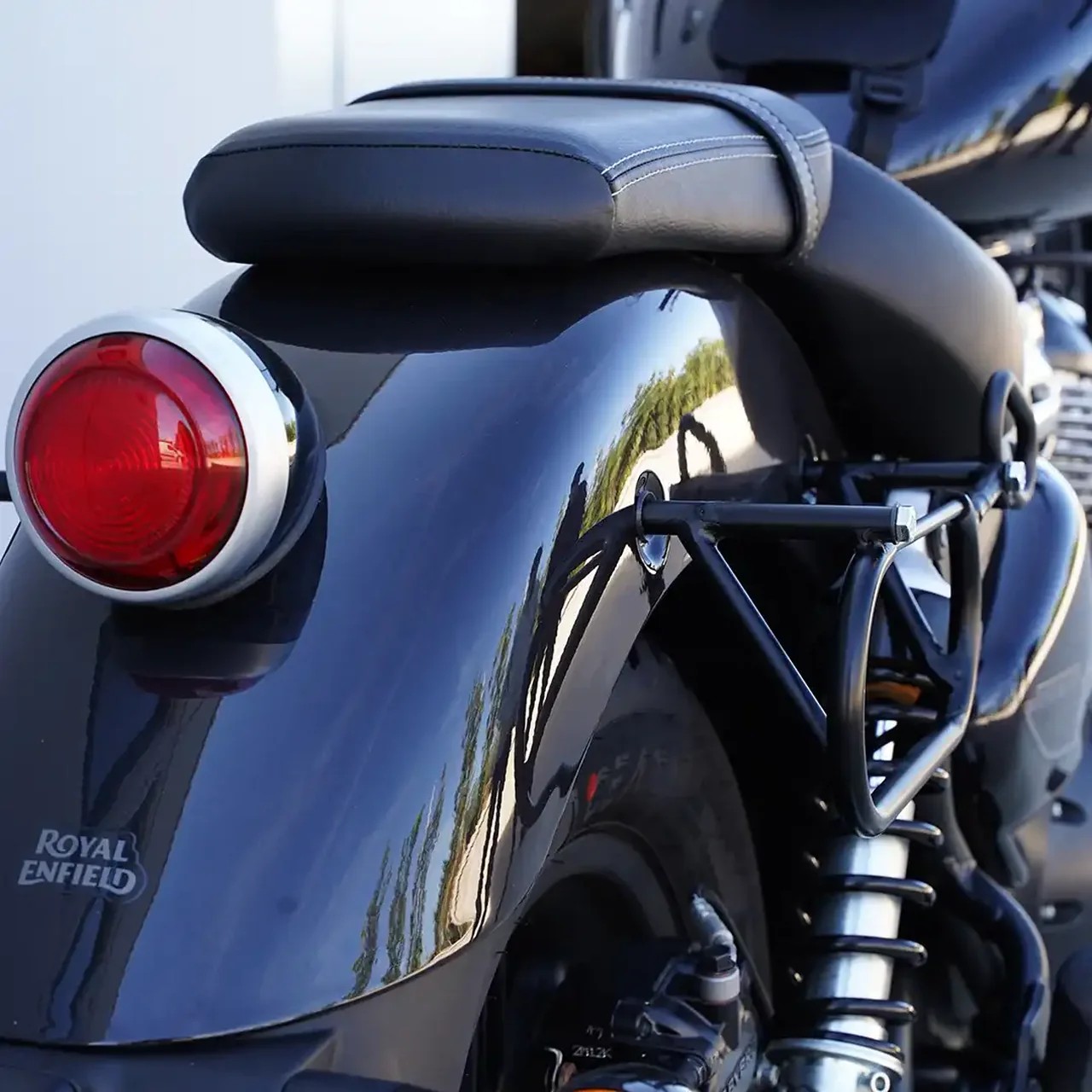 Coppia di telai Bags&Bike, per Royal Enfield Super Meteor 650 - immagine 4