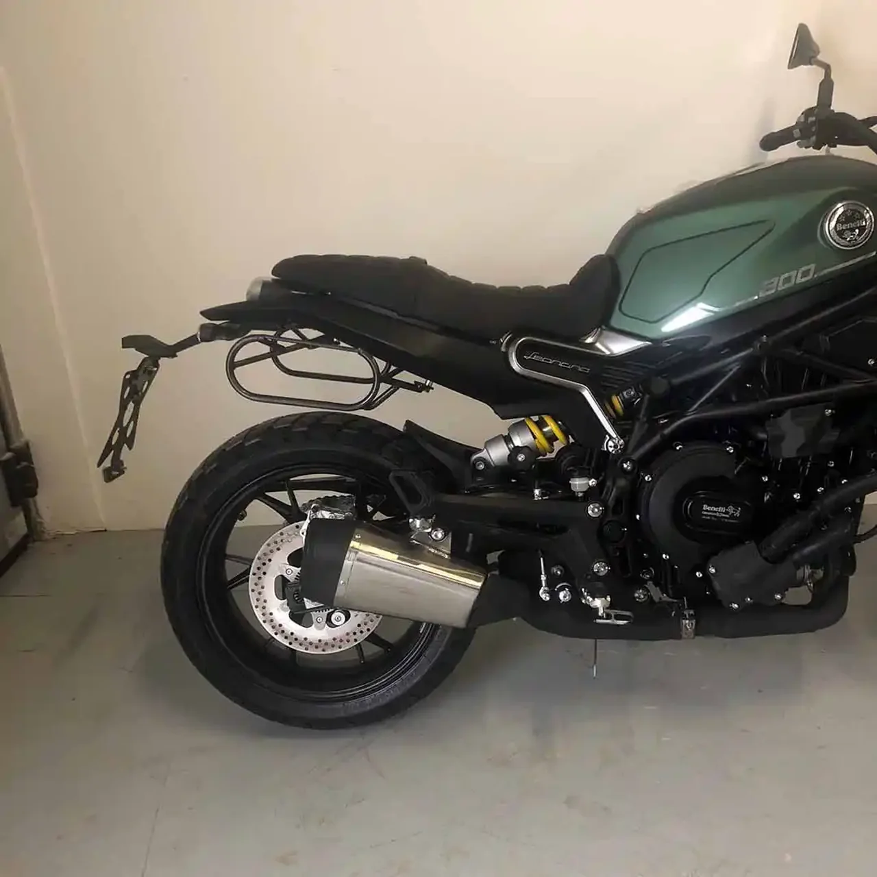 Pair of frames Bags&Bike, for Benelli Leoncino 800 - Image 3