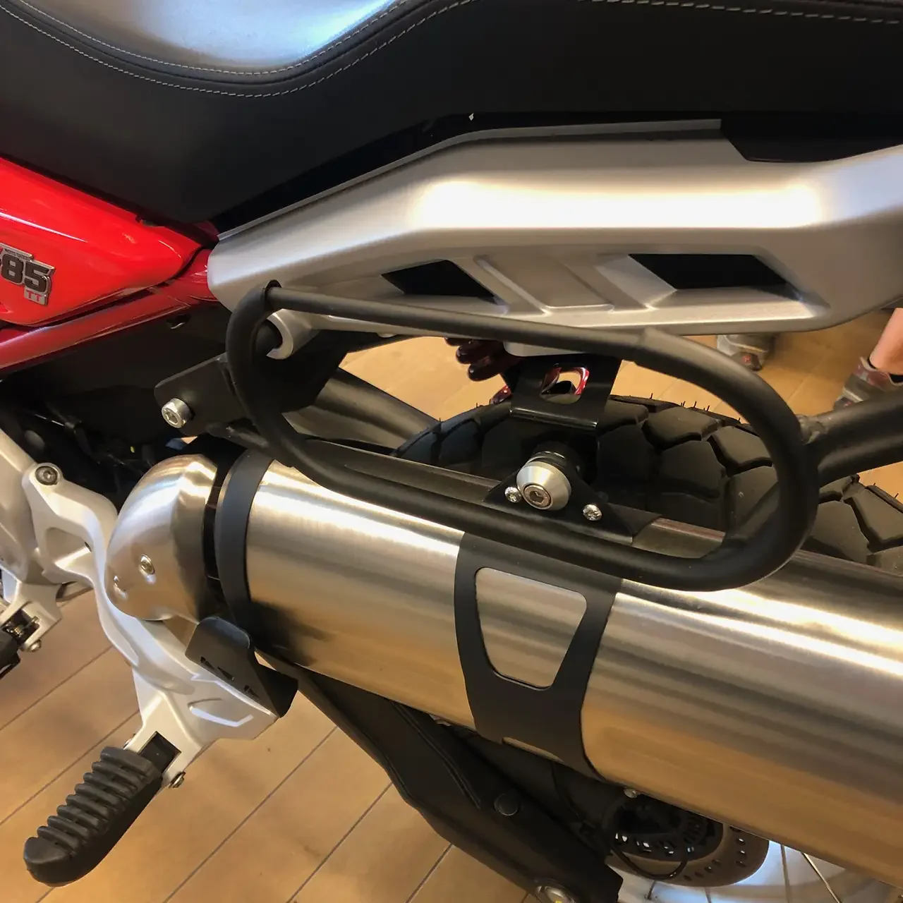 Pair of frames Bags&Bike, for Moto Guzzi V85 Strada E TT 2025 - Image 4