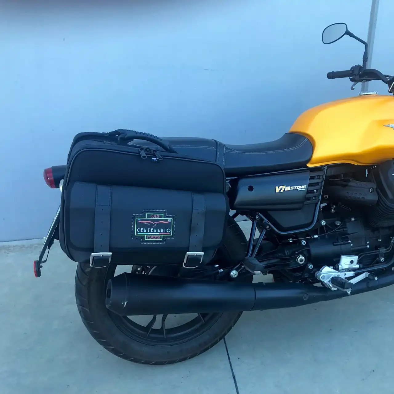 Borse laterali per Moto Guzzi V7 III, coppia di borse TRAVEL CENTENARIO - immagine 2