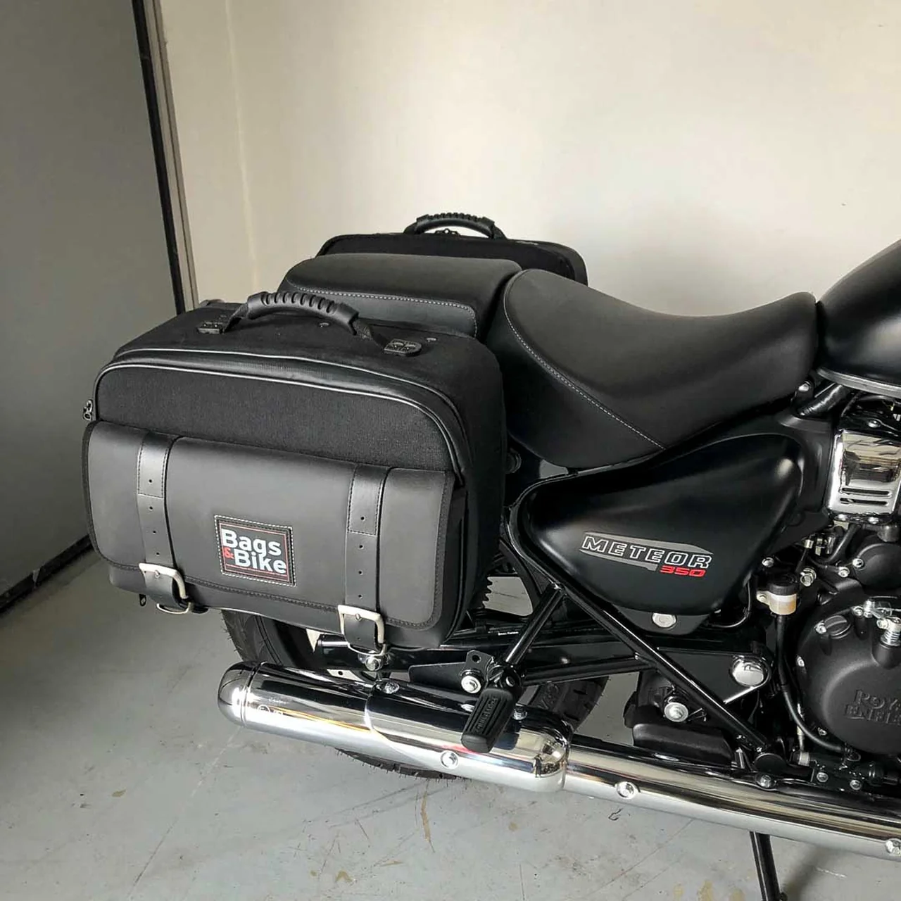 Panniers for Royal Enfield Meteor 350, pair of TRAVEL side bags - Image 3