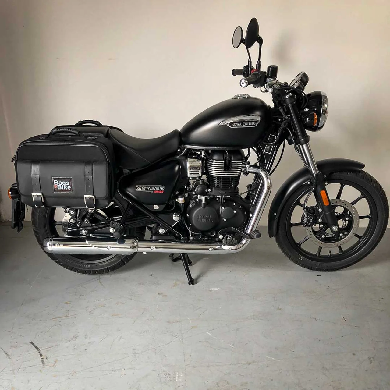 Panniers for Royal Enfield Meteor 350, pair of TRAVEL side bags - Image 4