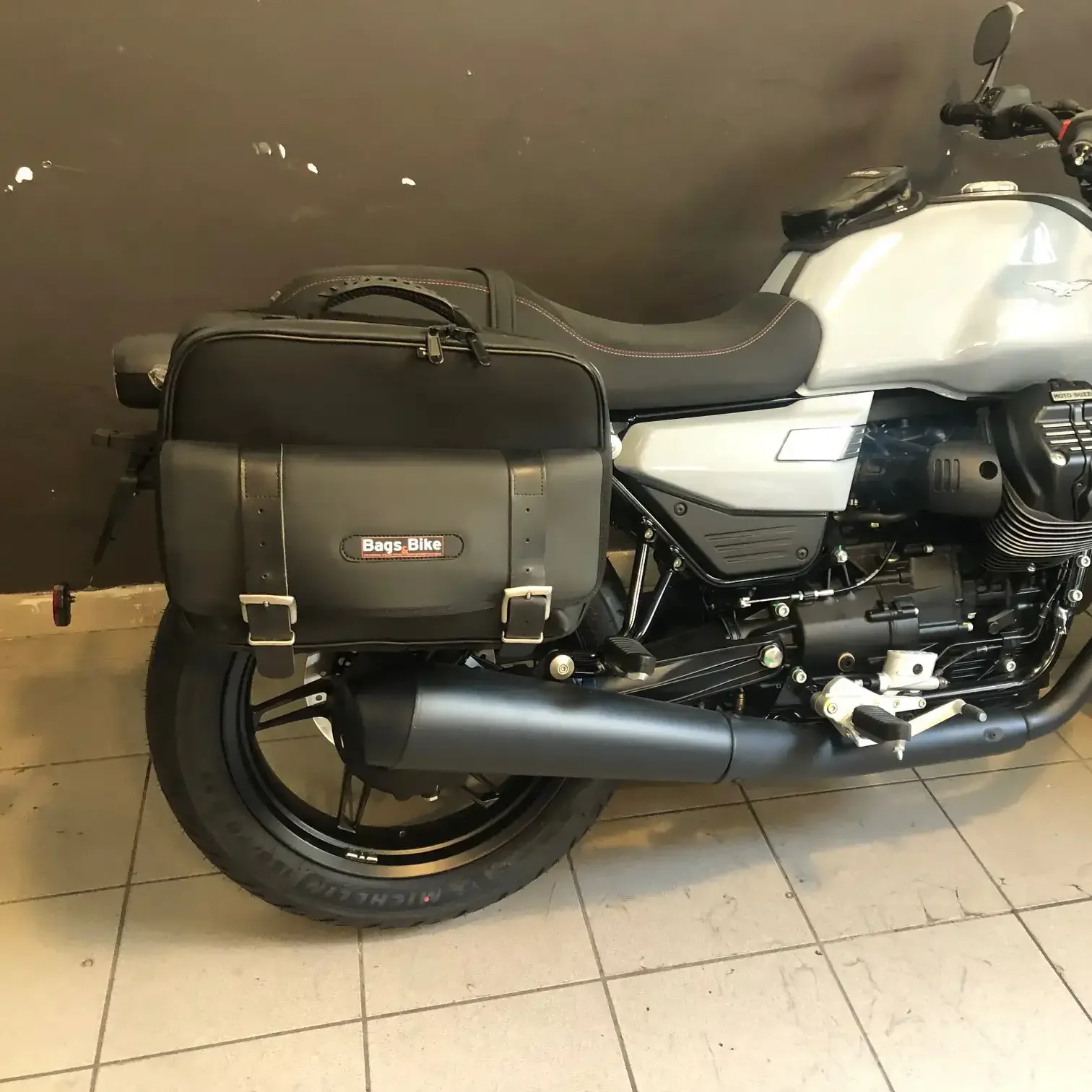 Panniers for Moto Guzzi V7 Sport, pair of TRAVEL side bags - Image 2