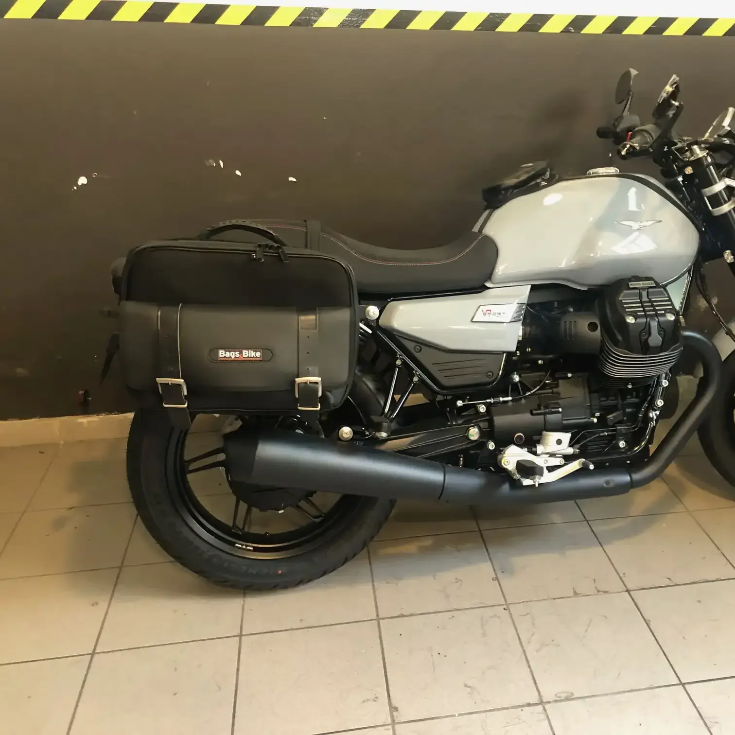 Panniers for Moto Guzzi V7 Sport, pair of TRAVEL side bags - Image 4